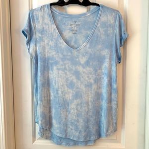V neck tshirt